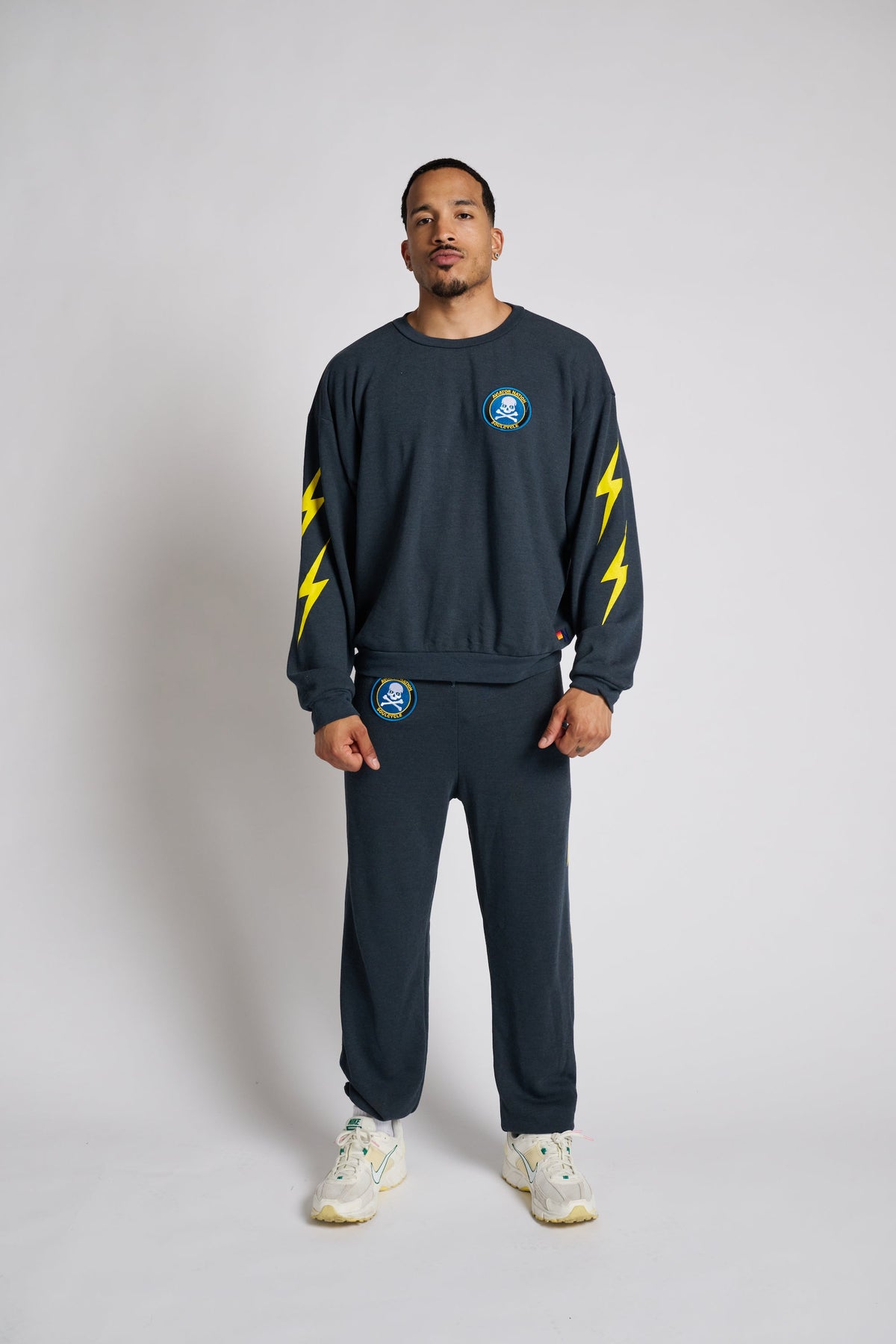 CLASSIC SWEATPANTS