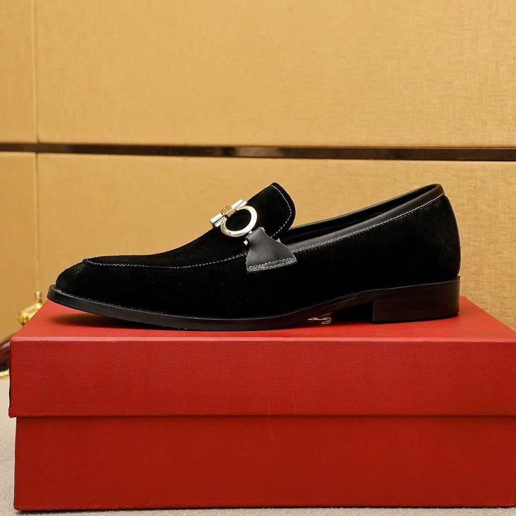 Ferragamo Black Metal-Accent Loafers - Black Textured Upper