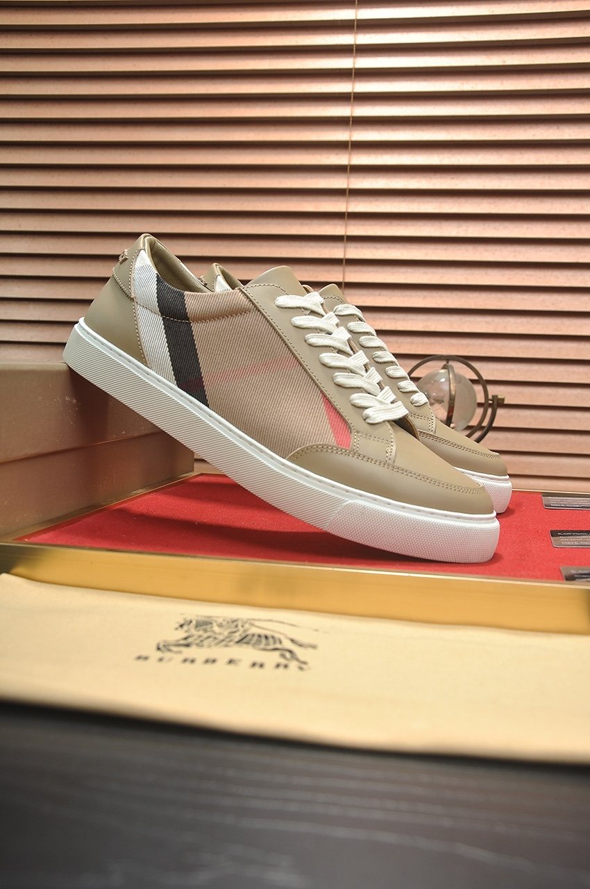 Burberry Plaid Panel Low-Top Sneakers