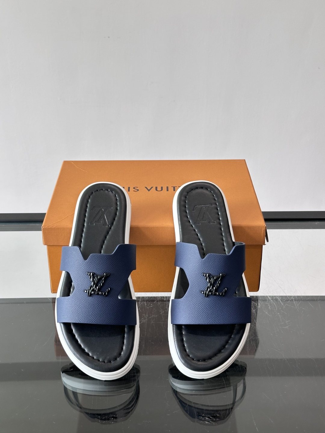 Louis Vuitton Isola Logo Slide Sandals